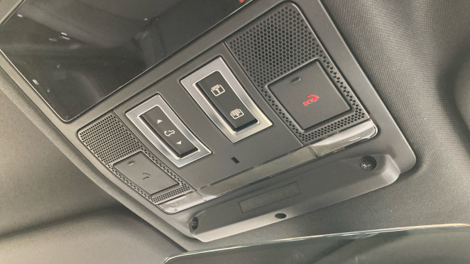 Land Rover Defender 3.0 D250 X-Dynamic HSE 110 5dr Auto Diesel Estate - Image 34